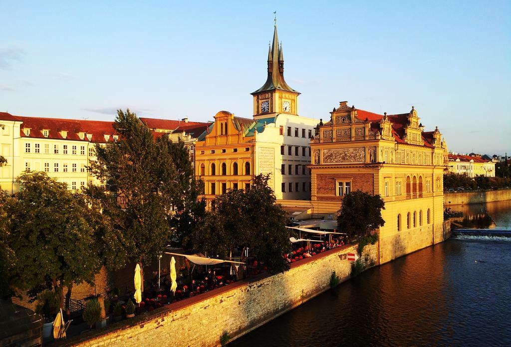 Studio Karluv Most Prag Oda fotoğraf